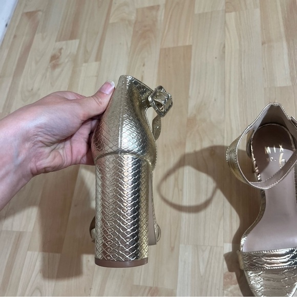 Mix No. 6 Women’s Size 6.5 Heels Gold Strappy Snakeskin - Picture 5 of 5